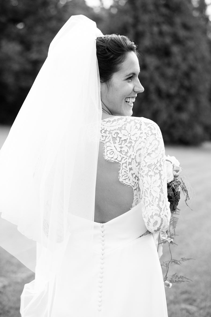 photographe de mariage au château de montbraye