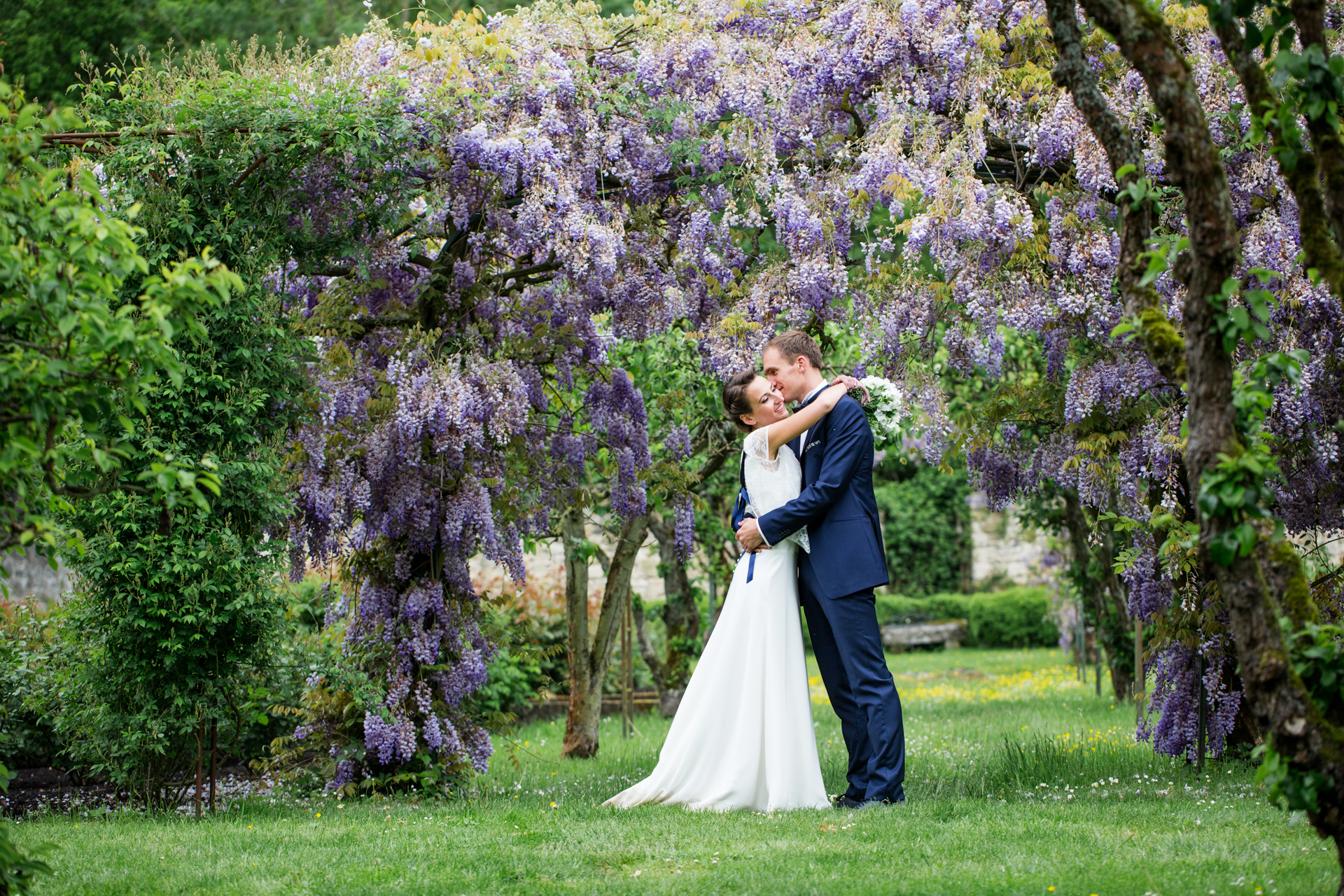 photographe de mariage à l'abbaye de morienval  dans l'oise