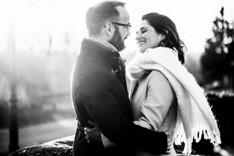 Mariage au Château de la Tour- de Chantilly photos de couple à senlis dans l'Oise