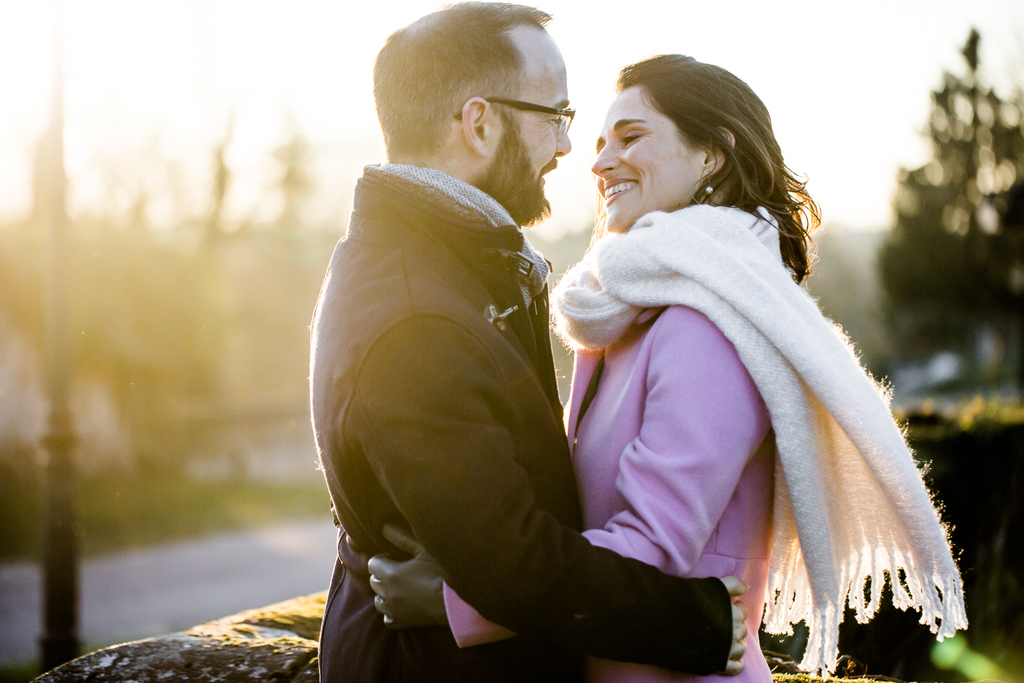 Mariage au Château de la Tour de Chantilly photos de couple à senlis dans l'Oise