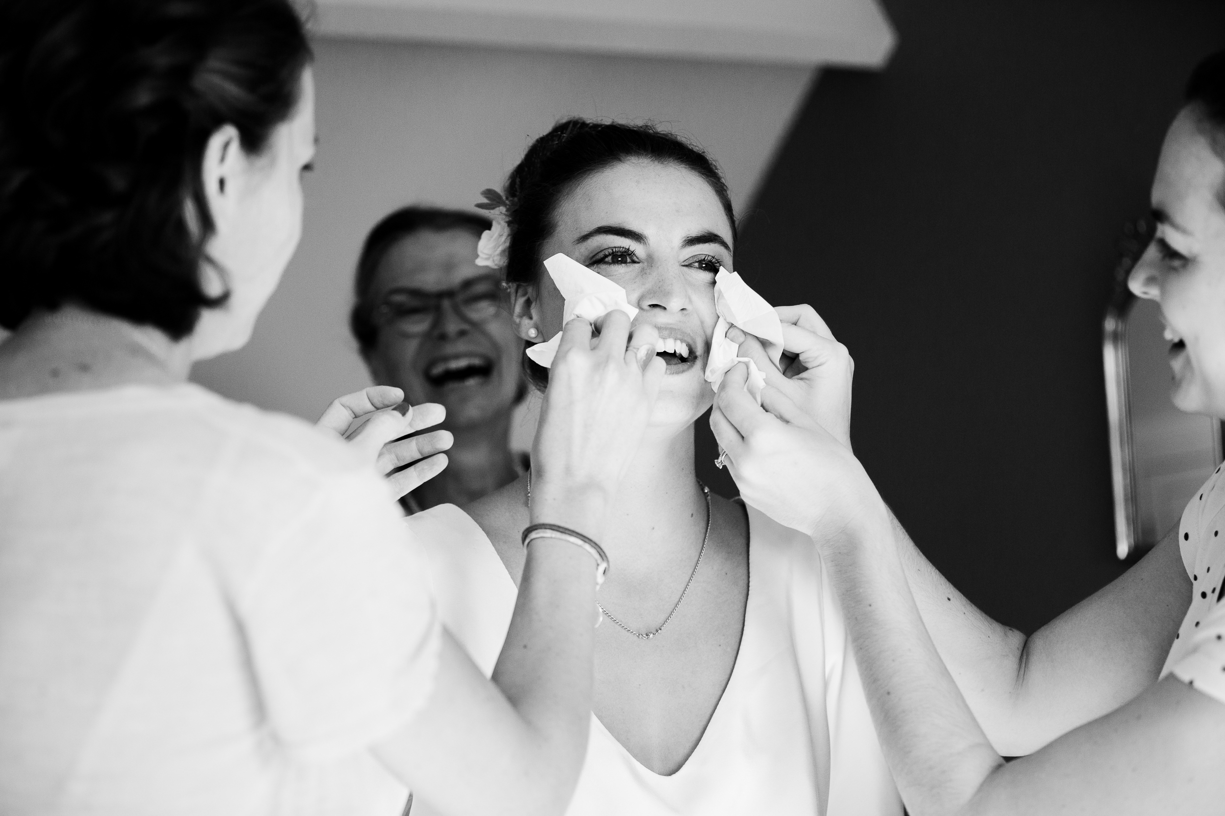 photographe de mariage préparatifs de la mariée à saint witz