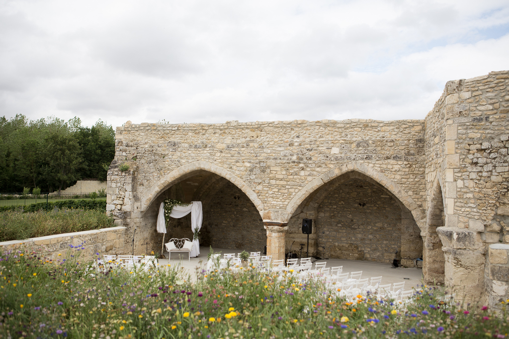 Cérémonie en extérieur au Château de la Trye